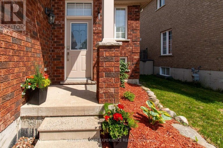 57 PARISIAN CRESCENT, Barrie (Innis-Shore), Ontario, L4N0Y9