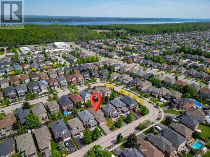 57 PARISIAN CRESCENT, Barrie (Innis-Shore), Ontario, L4N0Y9