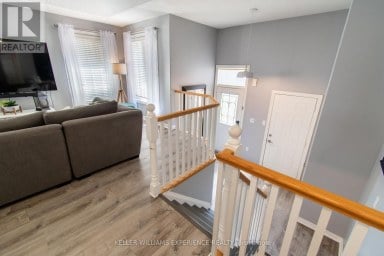 57 PARISIAN CRESCENT Barrie (Innis-Shore) Ontario photo 4