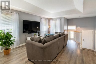 57 PARISIAN CRESCENT Barrie (Innis-Shore) Ontario photo 5