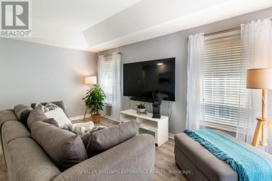 57 PARISIAN CRESCENT Barrie (Innis-Shore) Ontario photo 6