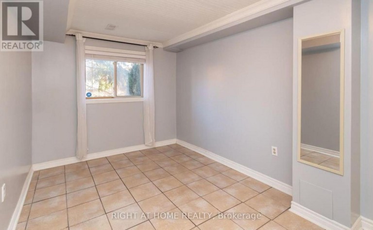10 - 32 SAWMILL ROAD, Barrie (Ardagh), Ontario, L4N6X3