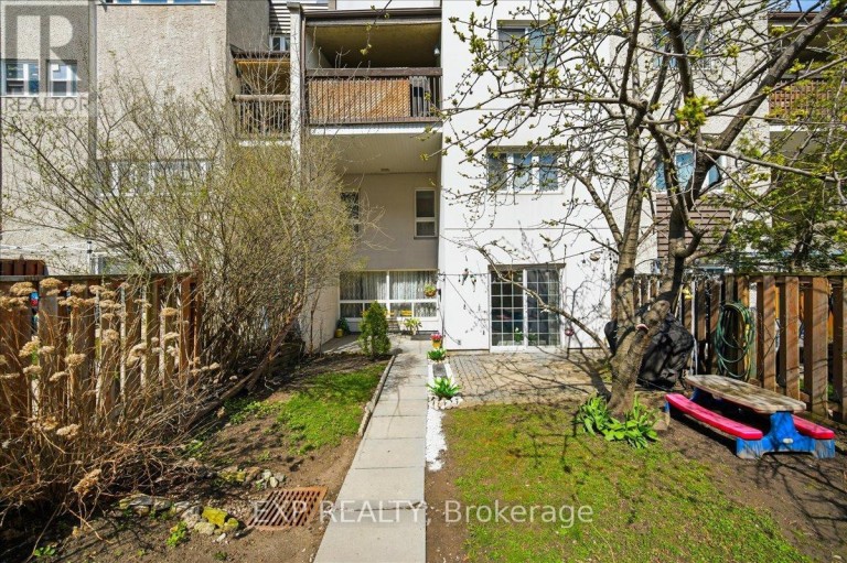 167 - 1055 DUNDAS STREET E, Mississauga (Applewood), Ontario, L4Y3X6