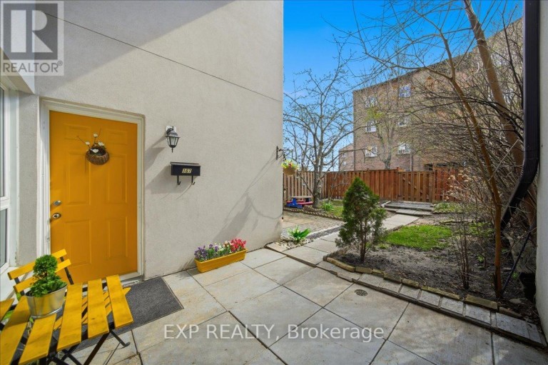 167 - 1055 DUNDAS STREET E, Mississauga (Applewood), Ontario, L4Y3X6