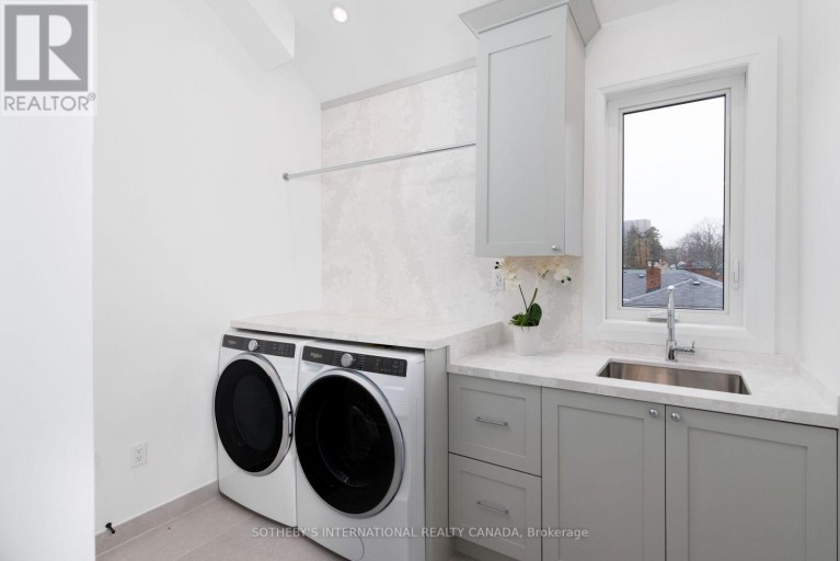 118 WARWOOD ROAD, Toronto (Islington-City Centre West), Ontario, M9B5B7