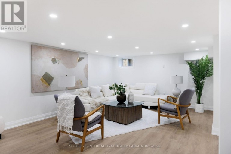 118 WARWOOD ROAD, Toronto (Islington-City Centre West), Ontario, M9B5B7