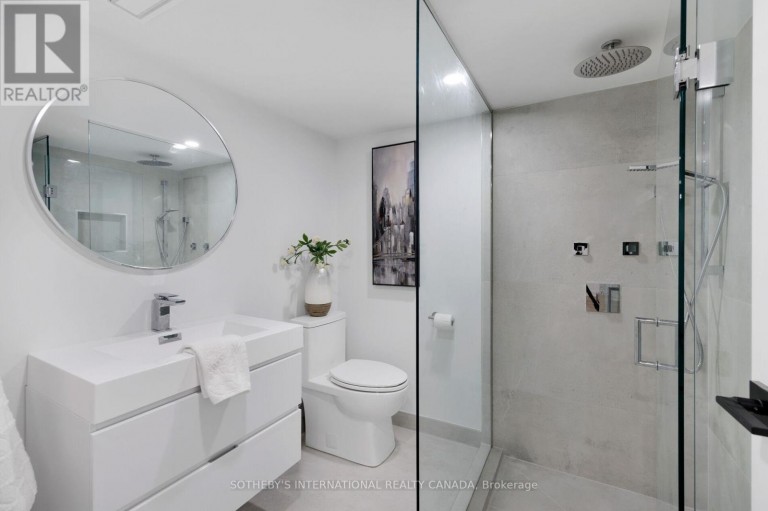 118 WARWOOD ROAD, Toronto (Islington-City Centre West), Ontario, M9B5B7
