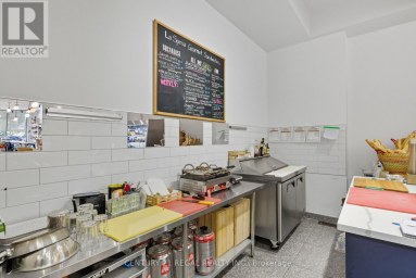 1700 ST CLAIR AVENUE W Toronto (Weston-Pellam Park) Ontario photo 8
