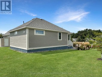 95 - 63 BUTTERNUT LANE Prince Edward County (Athol Ward) Ontario photo 3