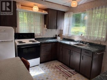 5420 CENTENNIAL LAKE ROAD Greater Madawaska Ontario photo 33