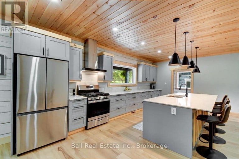 414 PINE VIEW RIDGE ROAD, Tudor and Cashel (Tudor Ward), Ontario, K0L1W0