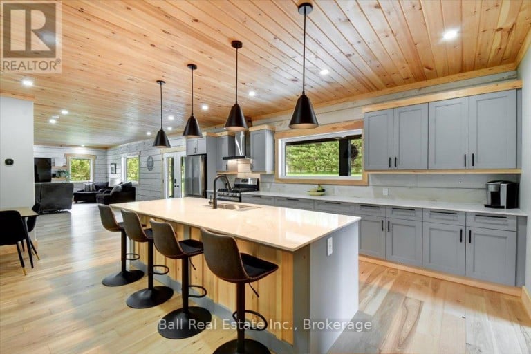 414 PINE VIEW RIDGE ROAD, Tudor and Cashel (Tudor Ward), Ontario, K0L1W0