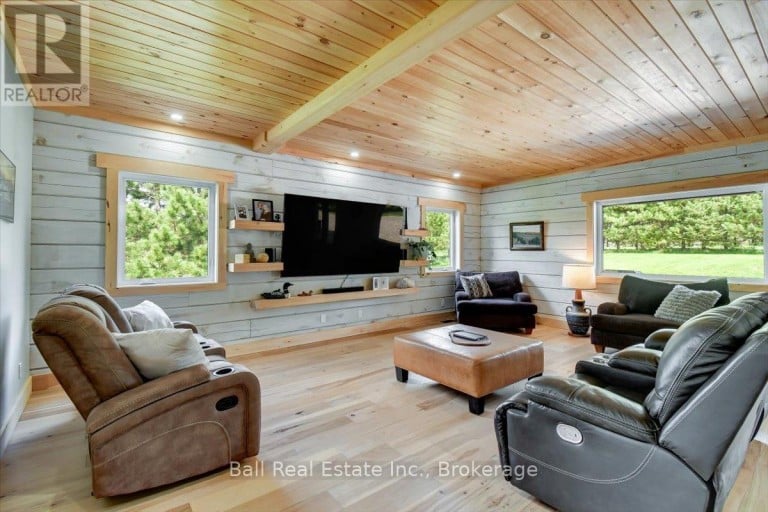 414 PINE VIEW RIDGE ROAD, Tudor and Cashel (Tudor Ward), Ontario, K0L1W0
