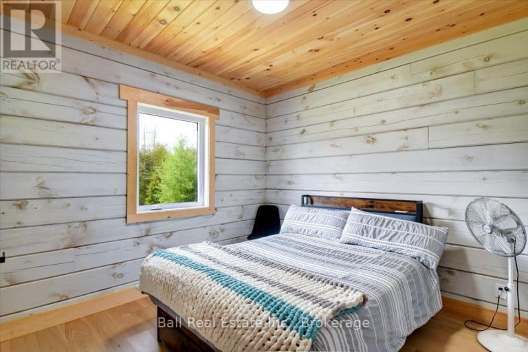 414 PINE VIEW RIDGE ROAD, Tudor and Cashel (Tudor Ward), Ontario, K0L1W0