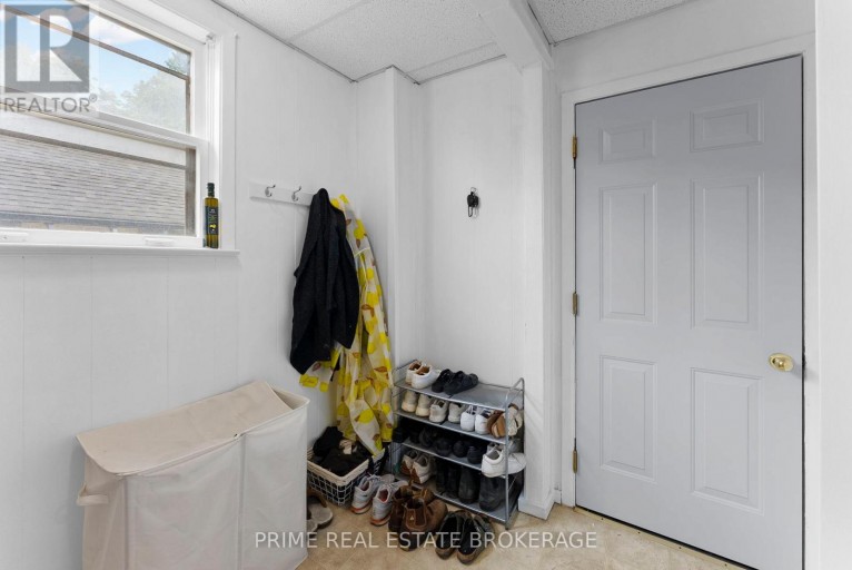1032 TRAFALGAR STREET, London East (East M), Ontario, N5Z1G4