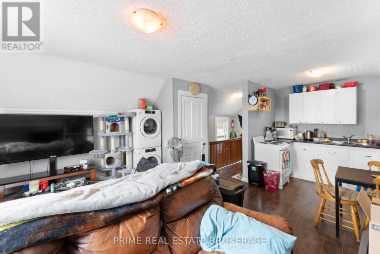 1032 TRAFALGAR STREET, London East (East M), Ontario, N5Z1G4
