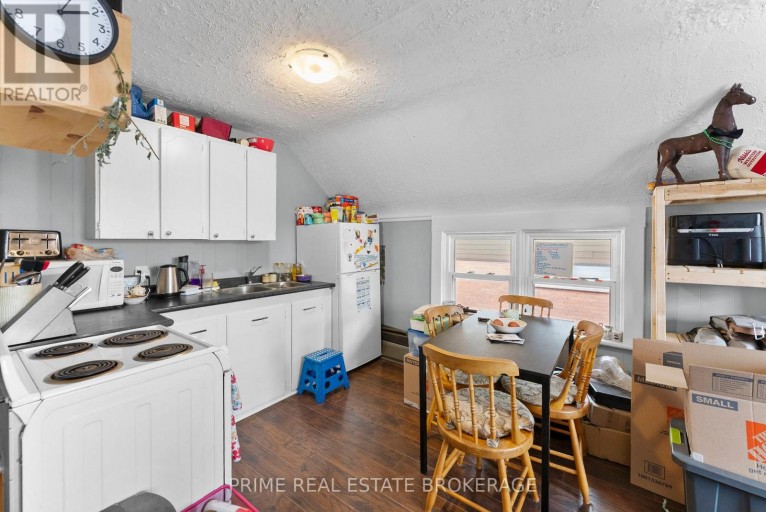 1032 TRAFALGAR STREET, London East (East M), Ontario, N5Z1G4