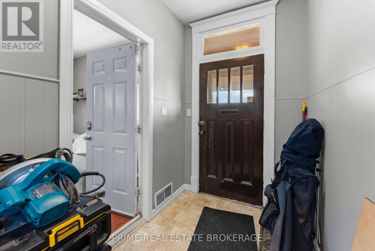 1032 TRAFALGAR STREET, London East (East M), Ontario, N5Z1G4