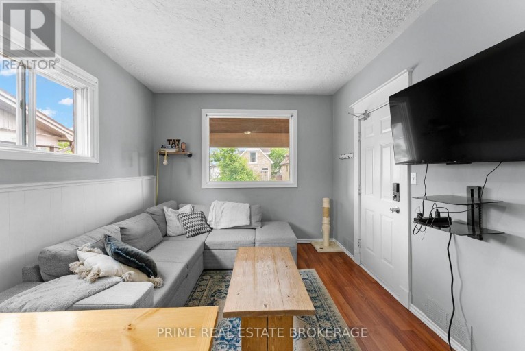 1032 TRAFALGAR STREET, London East (East M), Ontario, N5Z1G4