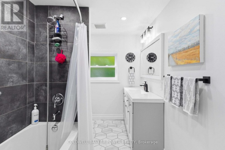 26041 QUEENS LINE, West Elgin, Ontario, N0L2P0