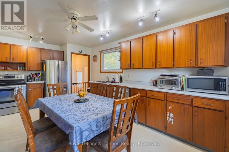 562 SIMON FRASER DRIVE, Thunder Bay (Northwood Park), Ontario, P7C5B4
