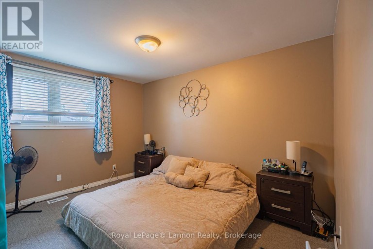 562 SIMON FRASER DRIVE, Thunder Bay (Northwood Park), Ontario, P7C5B4