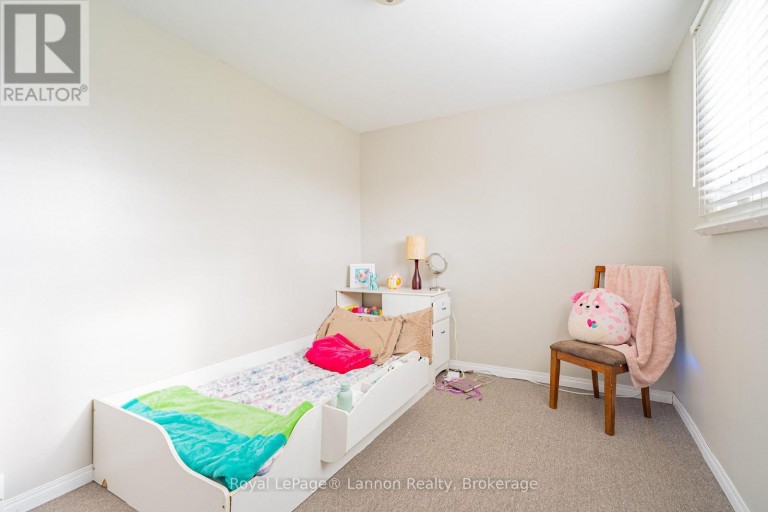 562 SIMON FRASER DRIVE, Thunder Bay (Northwood Park), Ontario, P7C5B4