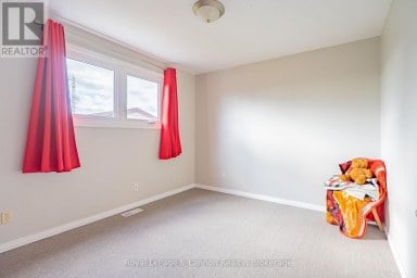 562 SIMON FRASER DRIVE Thunder Bay (Northwood Park) Ontario photo 18