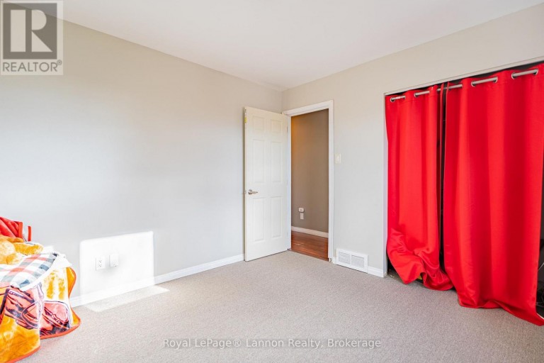 562 SIMON FRASER DRIVE, Thunder Bay (Northwood Park), Ontario, P7C5B4