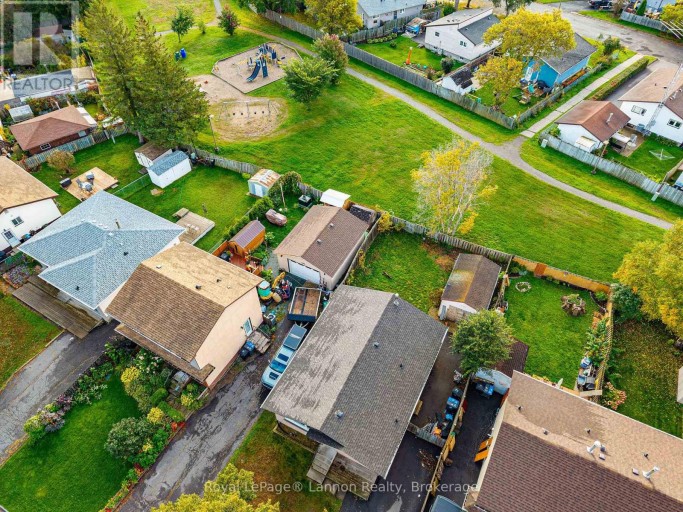 562 SIMON FRASER DRIVE, Thunder Bay (Northwood Park), Ontario, P7C5B4