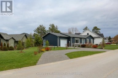 85 GORDON CRESCENT Meaford Ontario photo 5