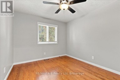 194 NORWOOD COURT Stratford Ontario photo 20