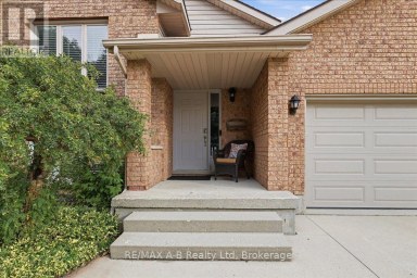 194 NORWOOD COURT Stratford Ontario photo 3