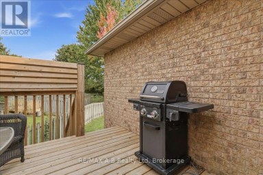 194 NORWOOD COURT Stratford Ontario photo 41