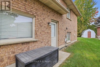 194 NORWOOD COURT Stratford Ontario photo 5