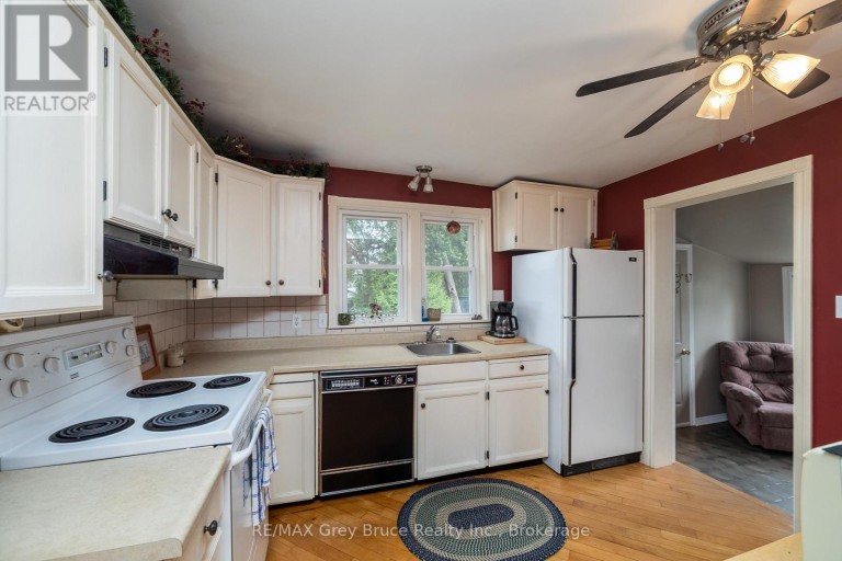 1591 5TH AVENUE W, Owen Sound, Ontario, N4K5B4