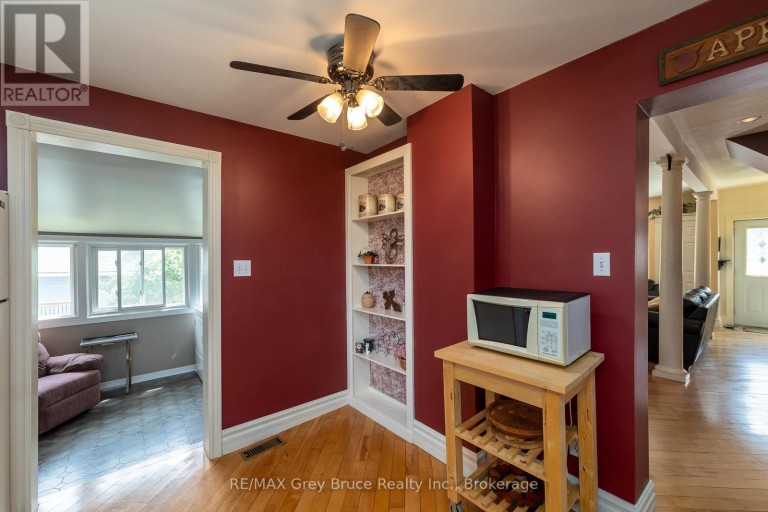 1591 5TH AVENUE W, Owen Sound, Ontario, N4K5B4