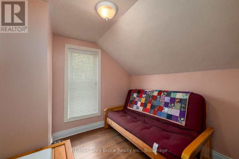 1591 5TH AVENUE W, Owen Sound, Ontario, N4K5B4