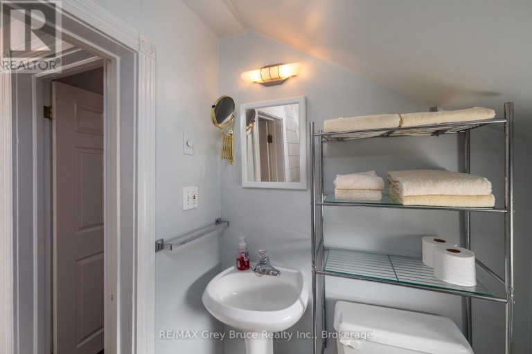1591 5TH AVENUE W, Owen Sound, Ontario, N4K5B4
