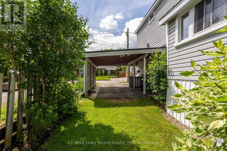 1591 5TH AVENUE W, Owen Sound, Ontario, N4K5B4