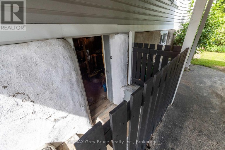 1591 5TH AVENUE W, Owen Sound, Ontario, N4K5B4