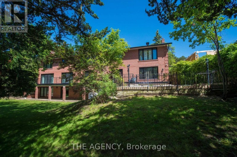 7 SHADY OAKS CRESCENT, Toronto (Bridle Path-Sunnybrook-York Mills), Ontario, M3C2L4