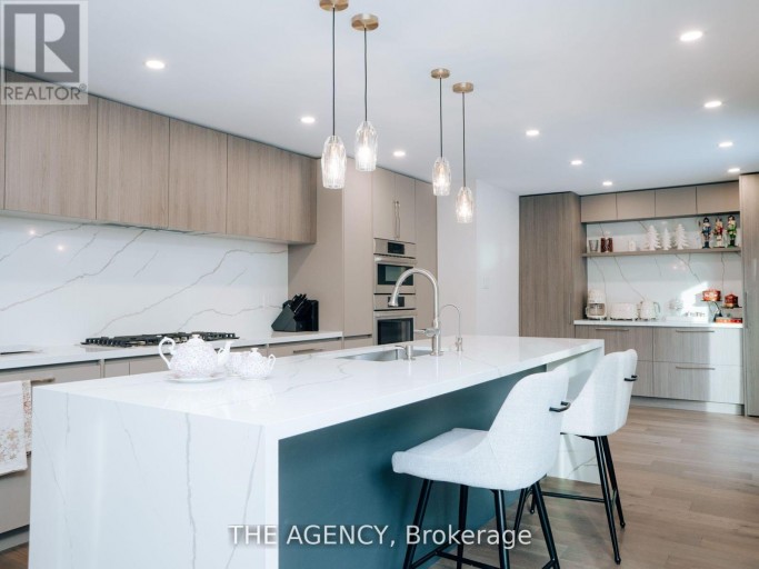7 SHADY OAKS CRESCENT, Toronto (Bridle Path-Sunnybrook-York Mills), Ontario, M3C2L4