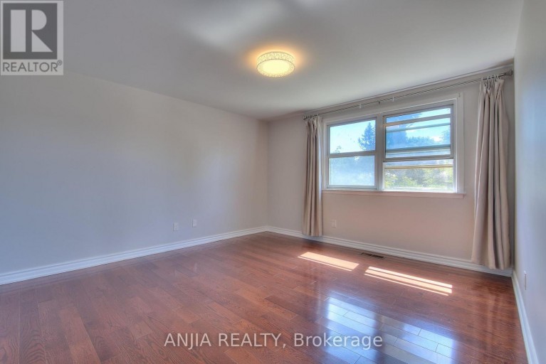14 CHERRYSTONE DRIVE, Toronto (Hillcrest Village), Ontario, M2H1R9