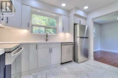 14 CHERRYSTONE DRIVE Toronto (Hillcrest Village) Ontario photo 4
