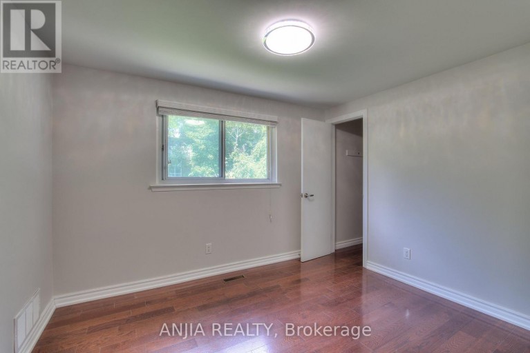 14 CHERRYSTONE DRIVE, Toronto (Hillcrest Village), Ontario, M2H1R9