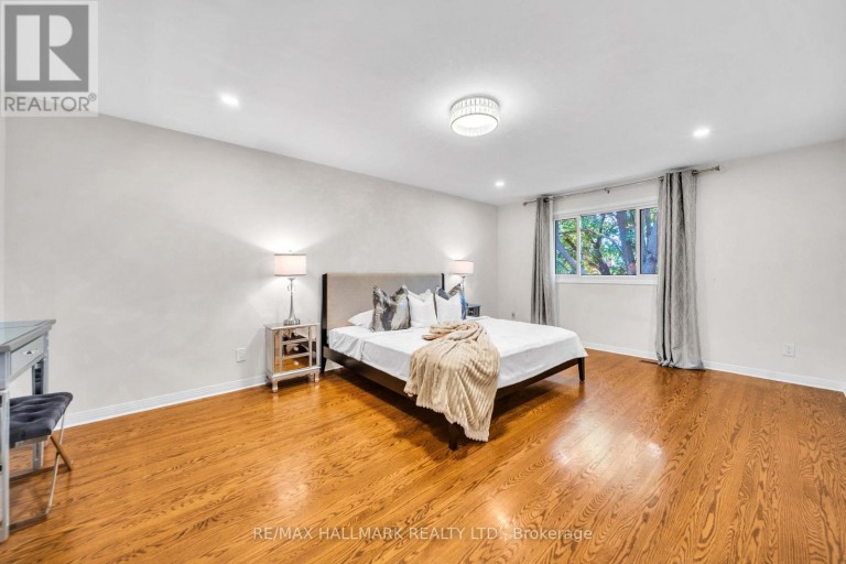 17 TWIN CIRCLE COURT, Toronto (Westminster-Branson), Ontario, M2R3L3