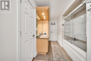 17 TWIN CIRCLE COURT Toronto (Westminster-Branson) Ontario photo 19