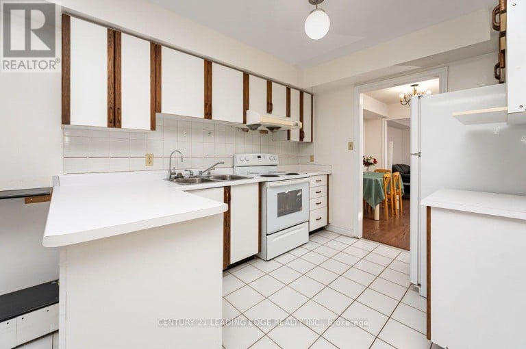 1 - 3 REIDMOUNT AVENUE, Toronto (Agincourt South-Malvern West), Ontario, M1S1B3