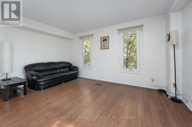 1 - 3 REIDMOUNT AVENUE Toronto (Agincourt South-Malvern West) Ontario photo 5